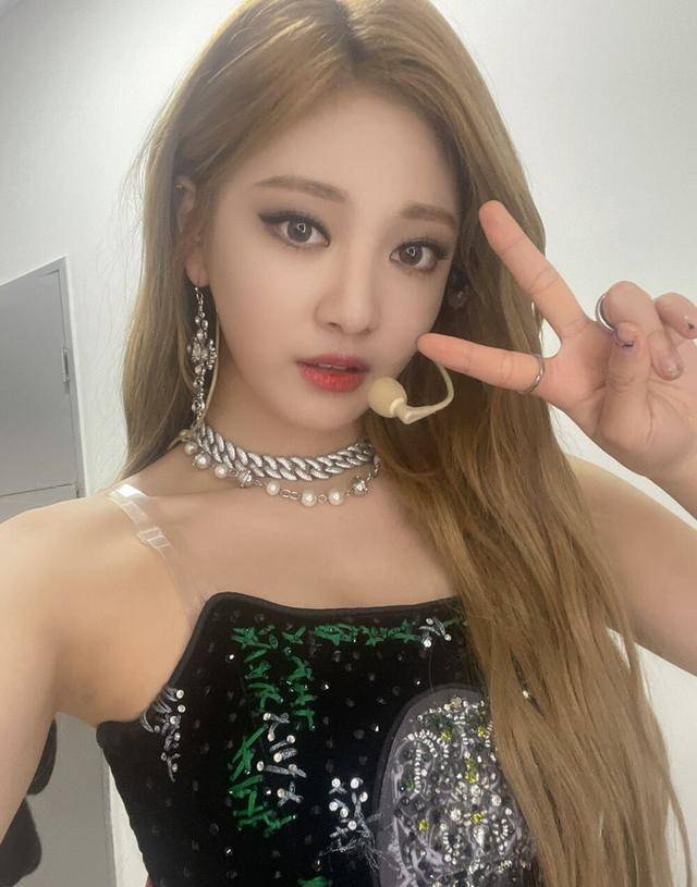 aespa宁宁在韩流遭炮轰,庆祝自己国家夺首金,在韩流也是不对的_娱乐