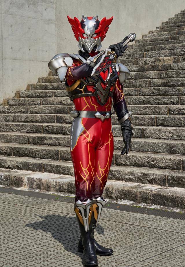 暴太郎战队:第四位红色脑人干部即将登场脑人成功实