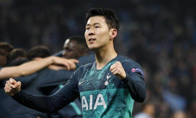 孙兴慜这样身材的球员在国内很常见,能达到今天的水平跟他从小刻苦的