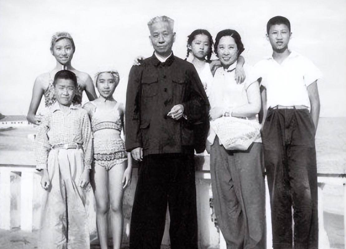 刘平平：王光美长女，曾受不公待遇，隐藏身世赴美留学，60岁病逝