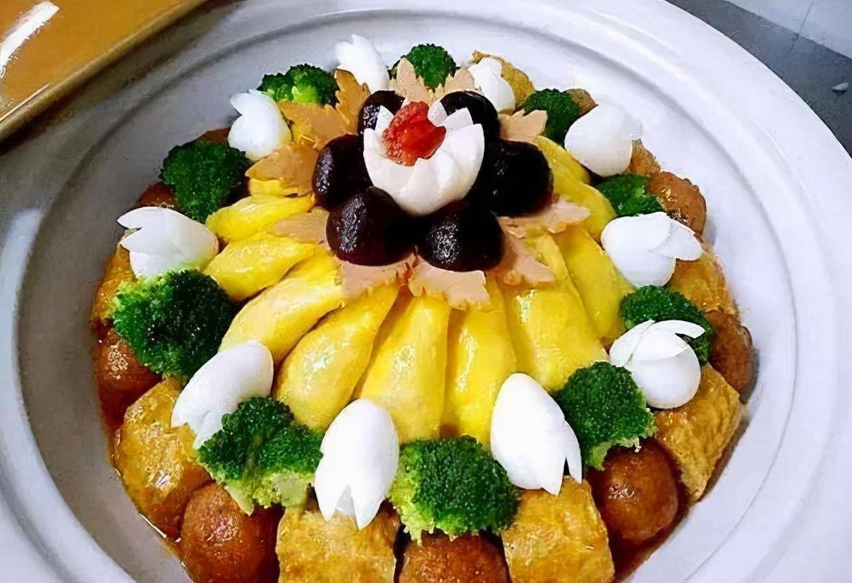 安徽人过年爱吃的8大徽菜,别具一格,精美绝伦,不愧是全国八大菜系的