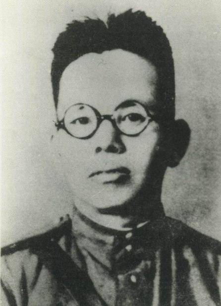 1945年,我军优秀的高级将领卢冬生,被苏联士兵枪杀?