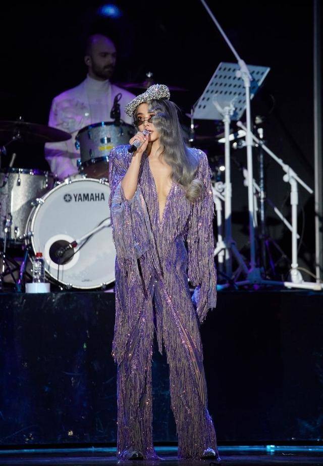 蔡依林jonyj合作曲《我是谁》上线!