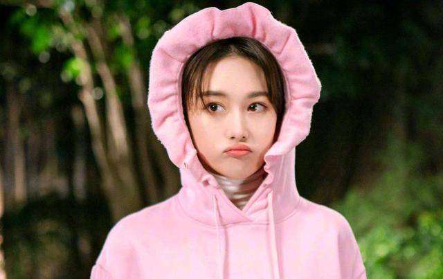 阚清子遭逼减肥上热搜,女星身材争议不断,实例:抛弃身材终突破_健身