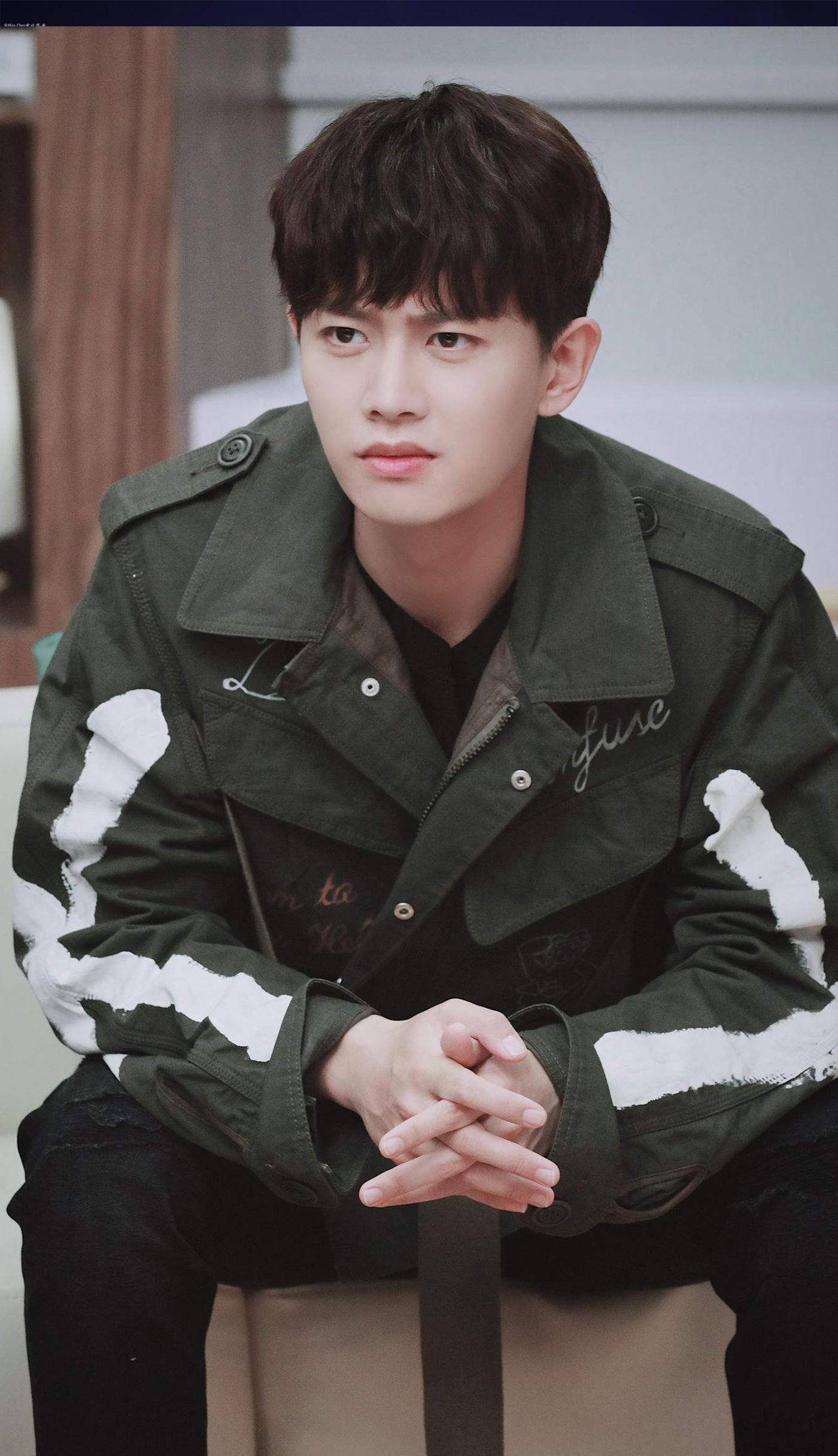 任嘉伦33岁生日,杨紫,张睿,朱朱,陈小纭,刘国楠等明星送祝福_合作