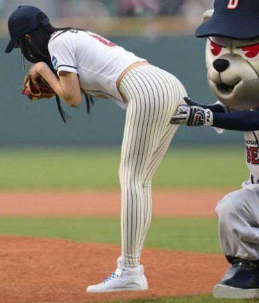 天使的脸庞魔鬼的身材韩国棒球开球一号女神_李成_女生_女明星