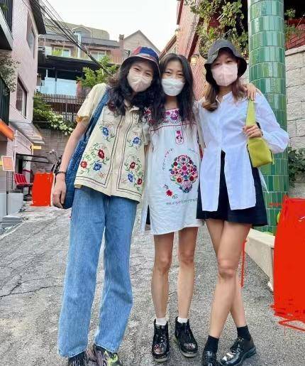 孔孝真与郑浩妍长得如同双胞胎姐妹相似到了连闺蜜也容易混淆_照片_差