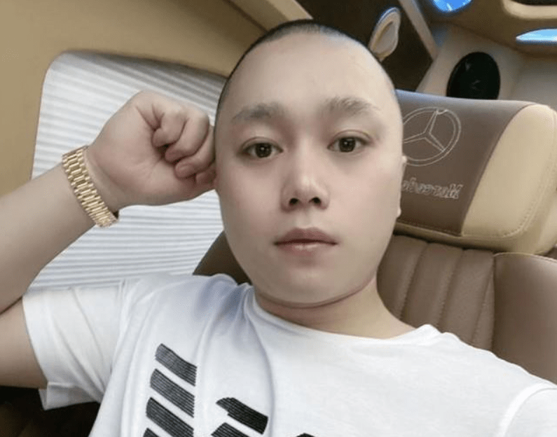这其中还有一个问题,那就是"刘二狗信誓旦旦地说