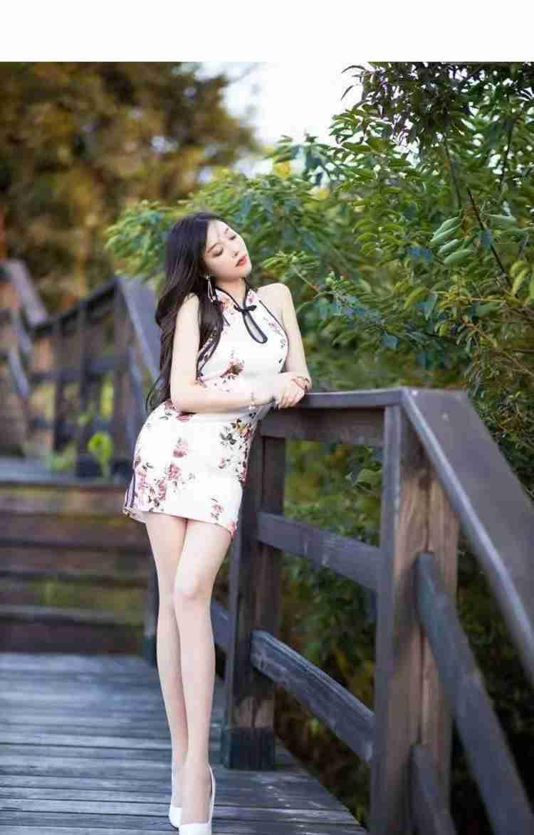 女人味的打扮更受欢迎,小姐姐穿旗袍裙逛街,回头率100%_女性_魅力