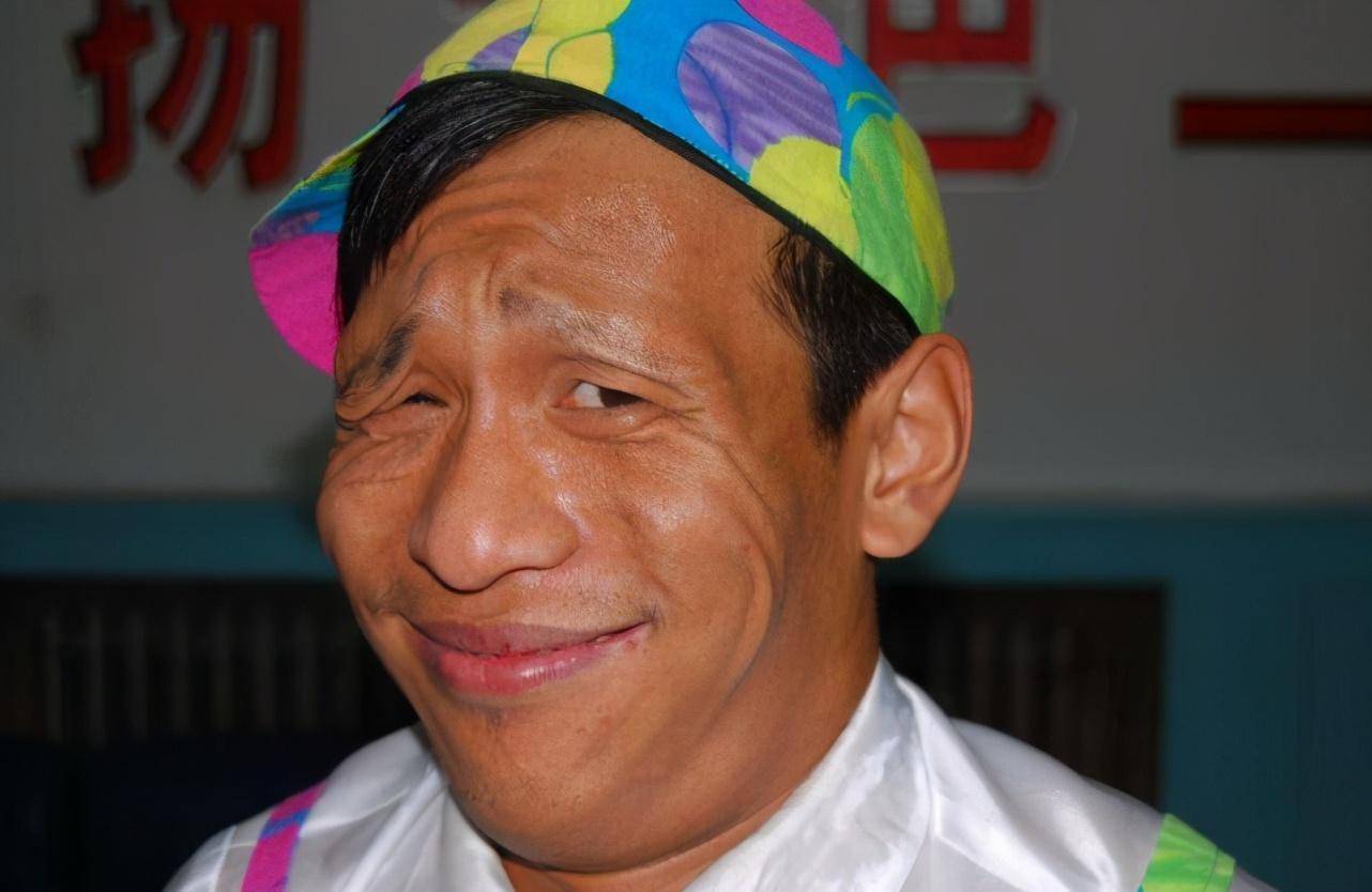 有一种"幸运"叫宋小宝孩子,完美躲开父亲基因,网友:逃过一劫_喜剧_霍