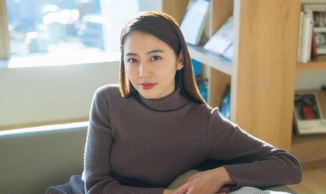 长泽雅美再被曝父女恋,与大23岁大叔约会,二人四年前就传绯闻_男方