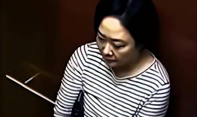 殴打妻子逼住地下室,教唆子女打母亲,后来怎样_李美兰_方荣勋_丈夫