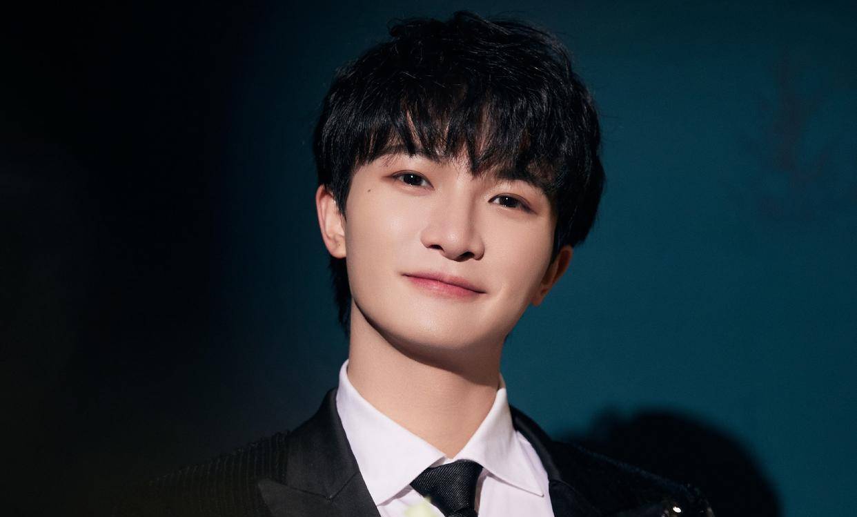 周深接受央视采访,被赞大气蓬勃唱响时代之音!_观众_经历_评价