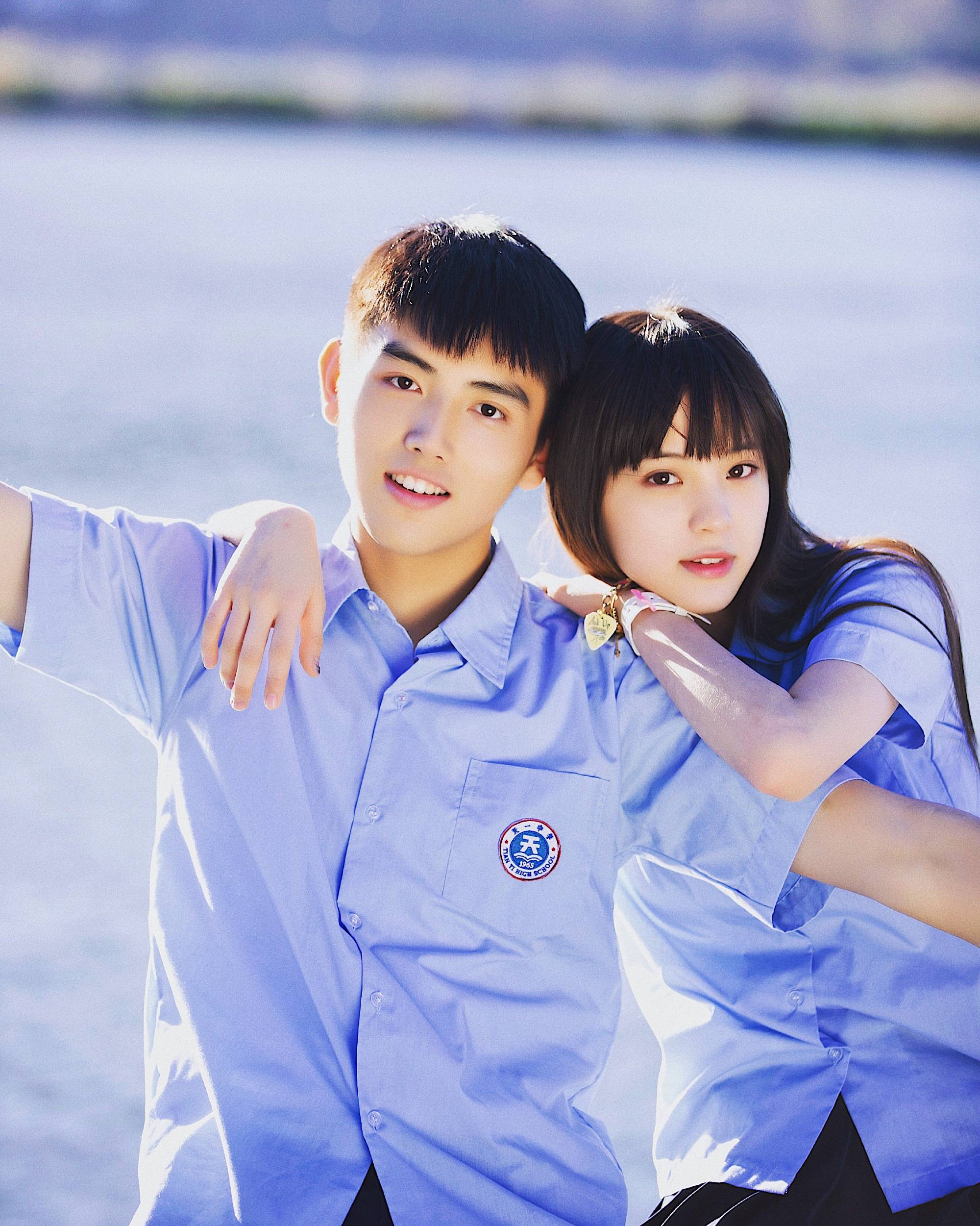 剧版《最好的我们》有刘昊然和谭松韵主演,电影版则有我们陈飞宇搭档