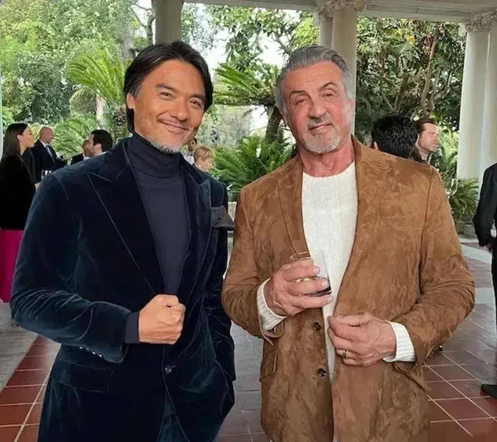 冯德伦舒淇送春节祝福,女方白发丛生引热议,真是遇到爱情的样子_网友