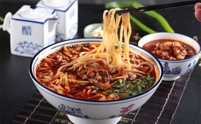 最经典的河南家常面,口感香鲜滑嫩,一顿都吃要两大碗_大火_茄子_蒸笼