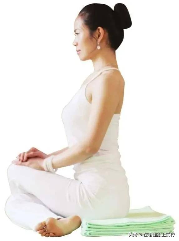 阴瑜伽-鞋带式_膝盖_手臂_臀部