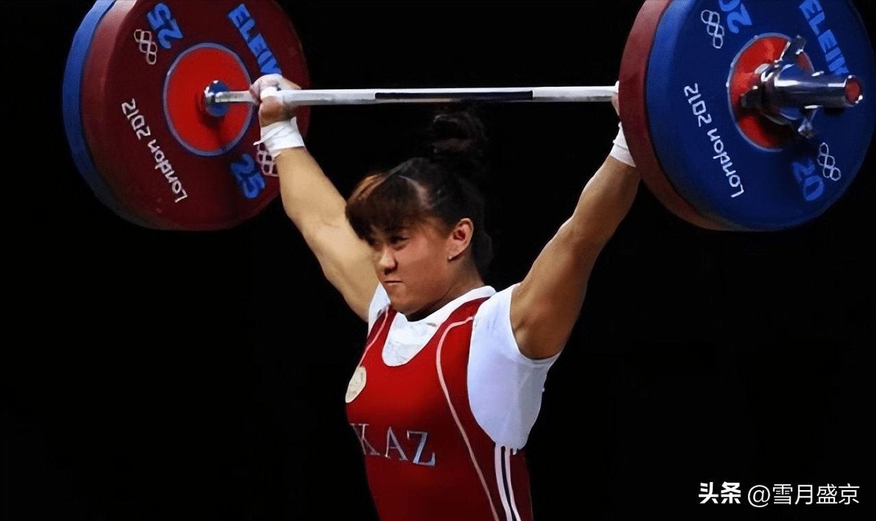 举重运动员姚莉:政府派我出国留学,我却趁机改了国籍,结果成了笑柄