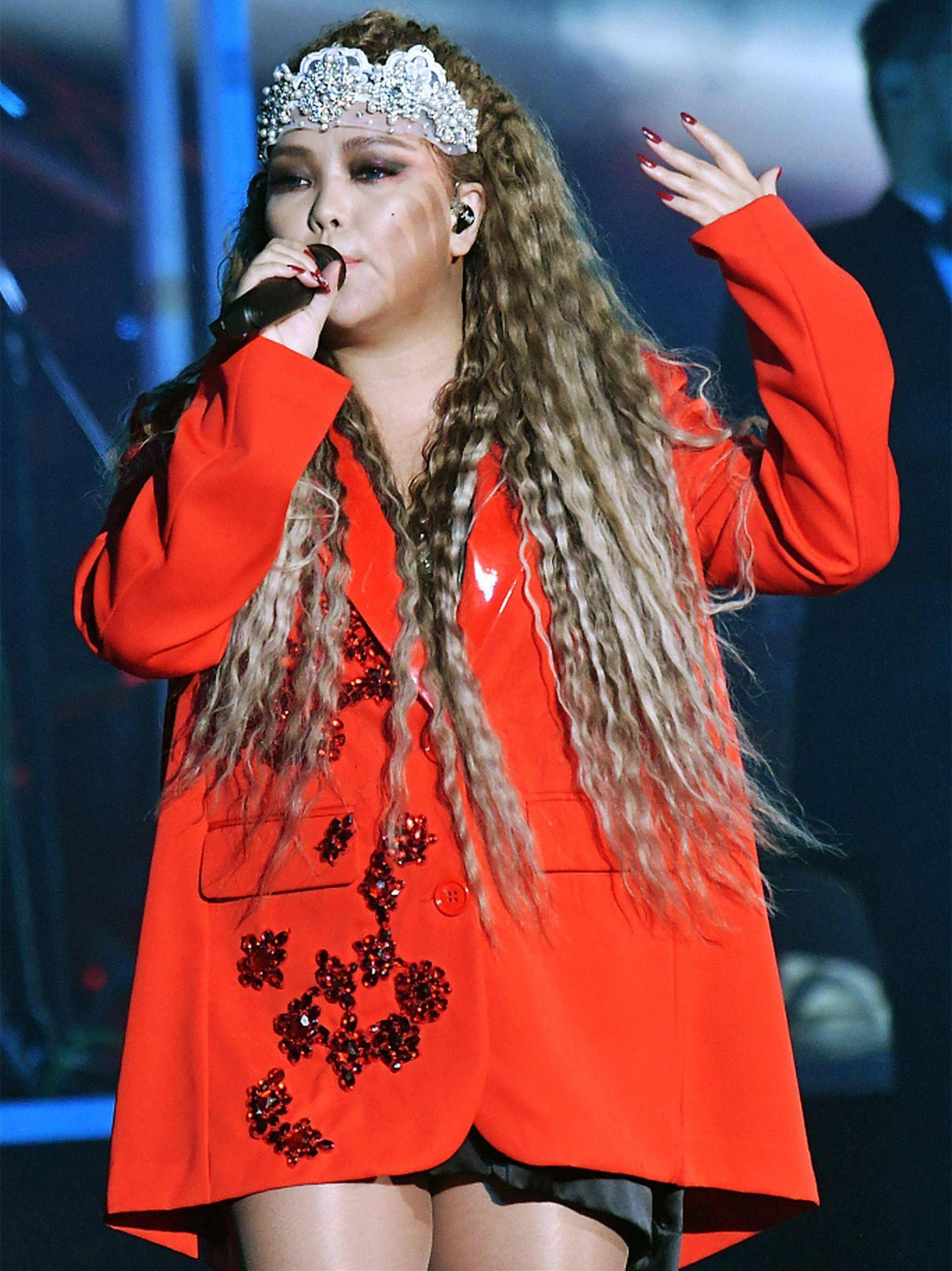 看斗笠舞太欢乐,交往12年仍未婚_阿美_山姆_穿着