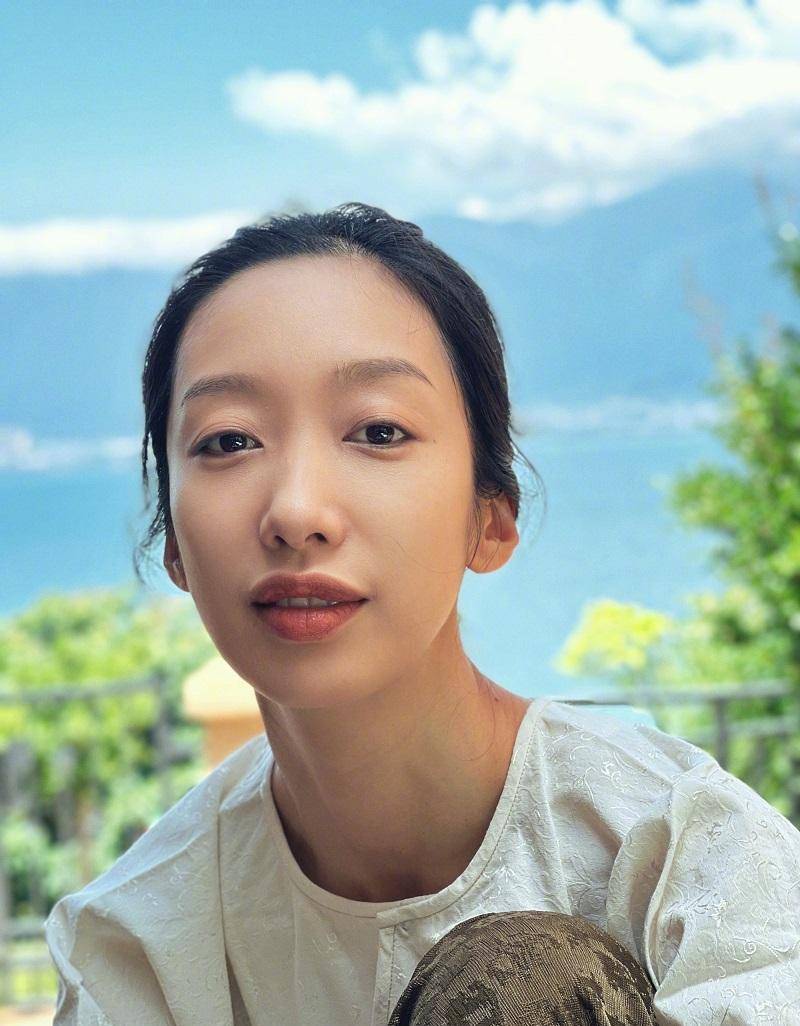 47岁黄觉拖家带口游大理,还在酒吧当dj,没看错吧?_麦子_带着_文艺