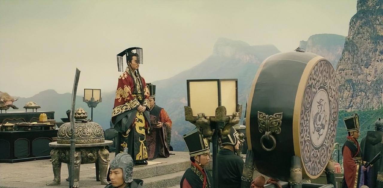 汉献帝禅让台在距离我老家将近20里地的距离,有一个远近有名的回民镇.