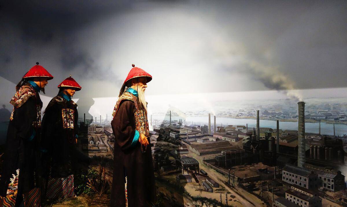 晚清中兴名臣张之洞先清流,后洋务,他为武汉留下了什么?