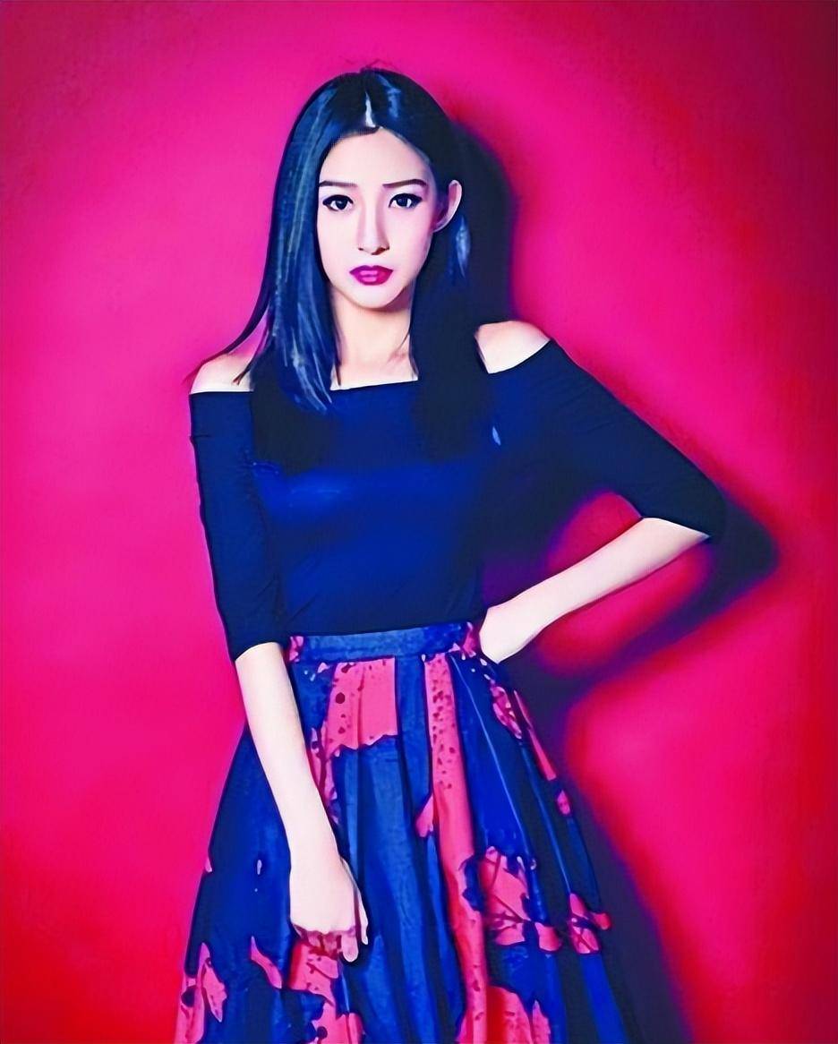 "春晚女神"马凡舒:18岁选美遭网暴,一次决定让她逆天改命!_舒凡_比赛_