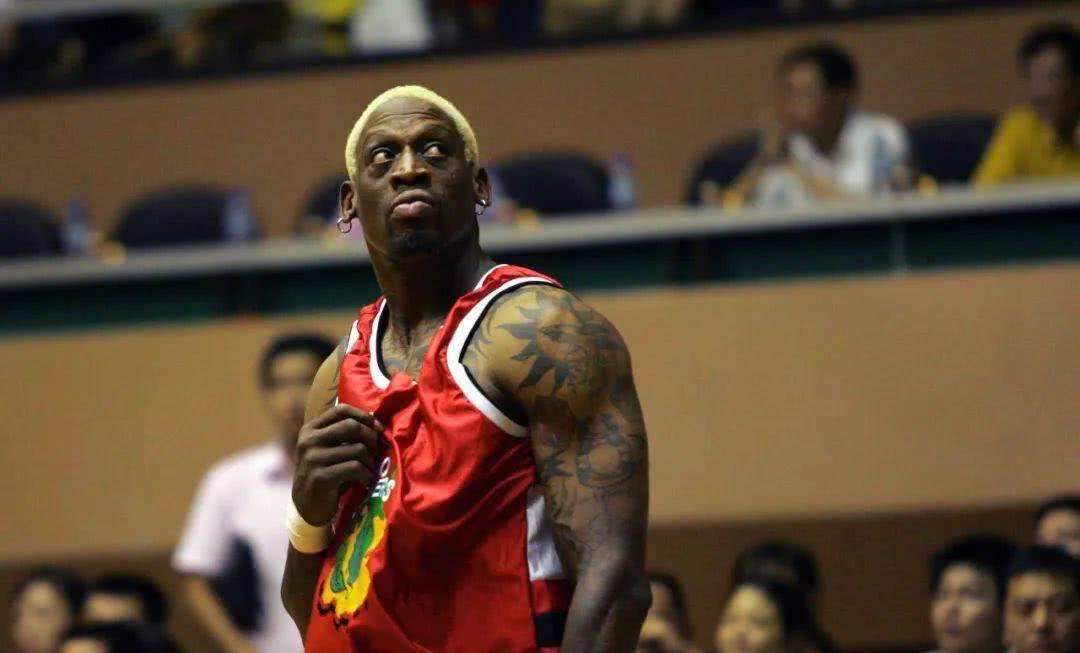 nba的樱木花道丹尼斯·罗德曼只是披着恶人皮囊的三岁孩子而已_活塞