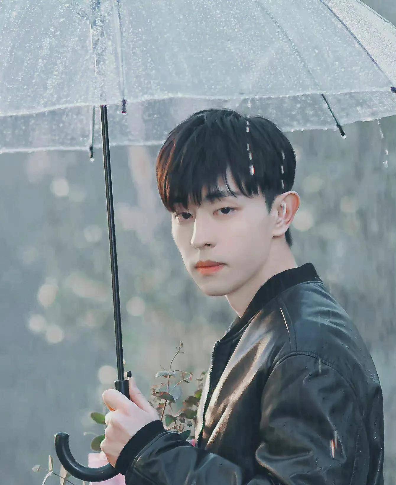 邓伦李易峰多拍戏拯救古偶和现偶呀!