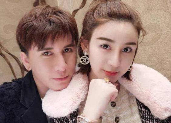 50岁女子为保持年轻整容105次:最该整的不是容,是心_何承熹_心理_一个