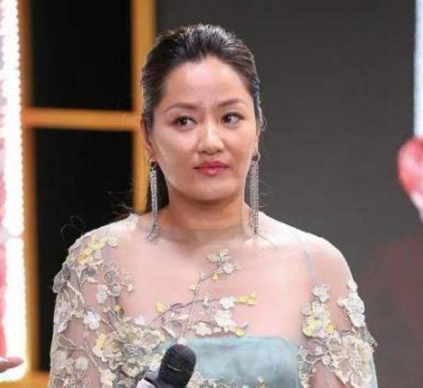 49岁的瞿颖,被人嘲笑中年发福,曾经的模特去哪儿了_网友_明星_女神