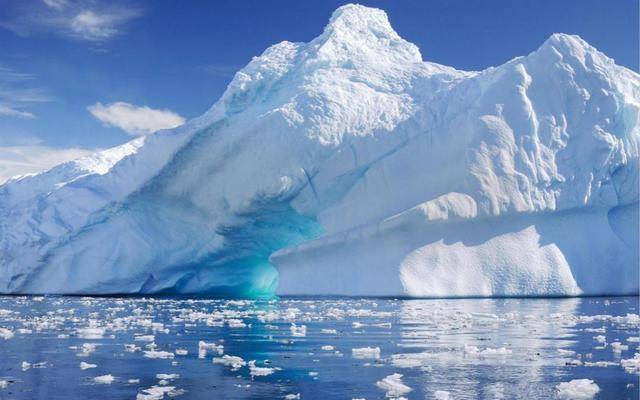 南极洲现神秘“冰船”？还有窗户和烟囱，与外星文明有什么联系？(图5)