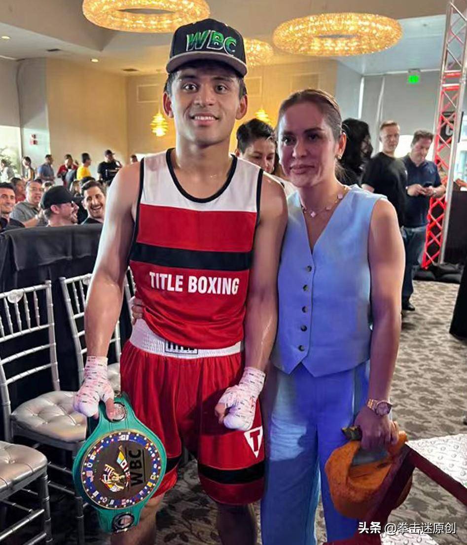 小弗雷泽连他父亲一半都没有达到,还包括卡马乔父子,莫斯利父子等等