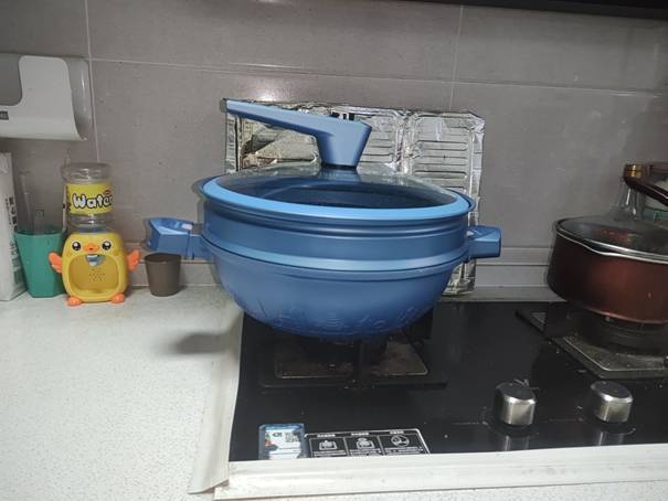 一口锅解决烹调厨具问题帝伯朗Century城际系列八合一浮雕多用锅