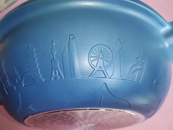 一口锅解决烹调厨具问题帝伯朗Century城际系列八合一浮雕多用锅