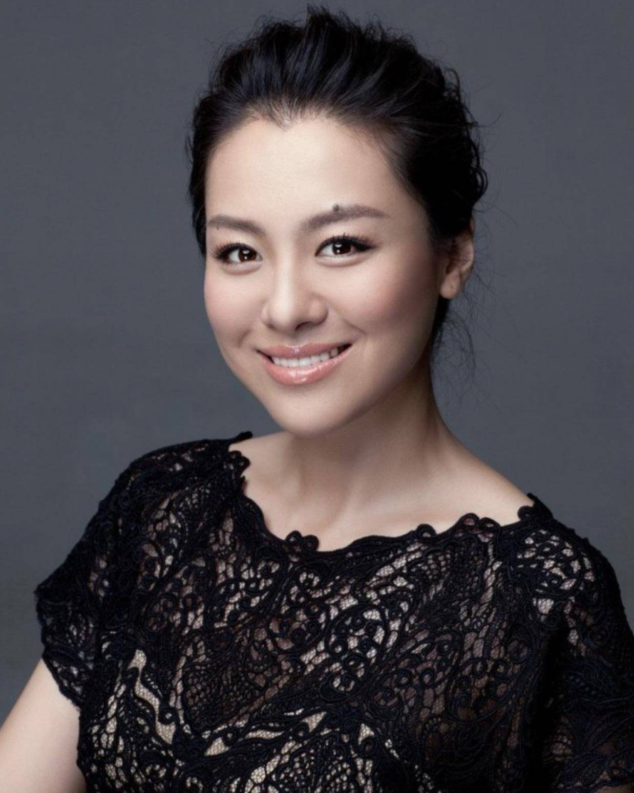 脸上有痣也好看的女演员,只服这10位,不仅不影响颜值,还很有灵气_观众