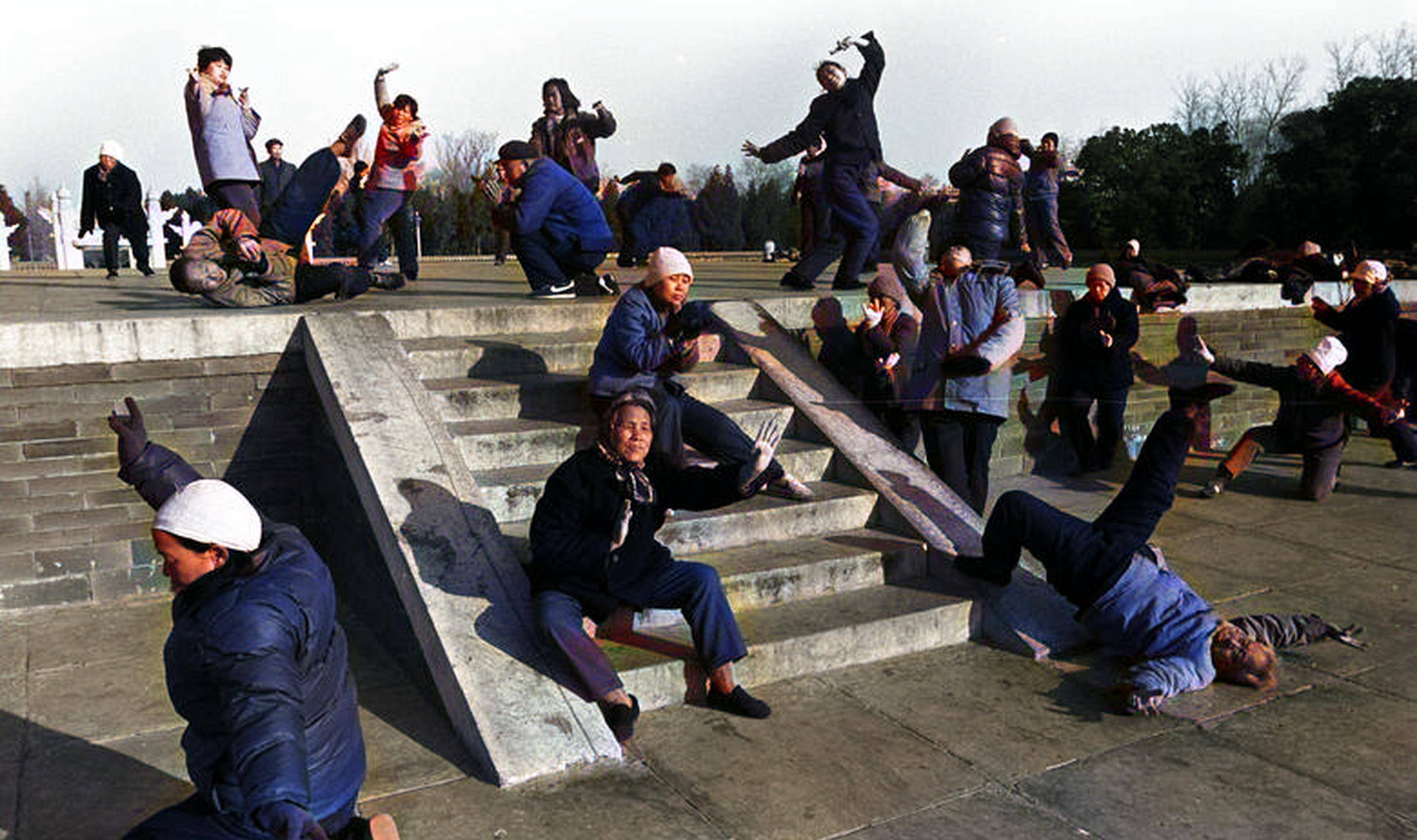 80年代的老照片后来上色了,那是一个很怀旧很简单的年代_北京_公园