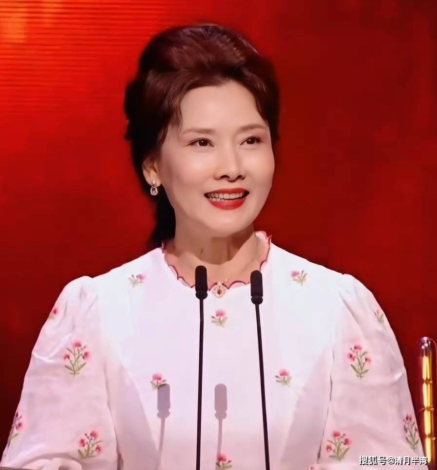 不打针不动刀的5位女星,自然老去越老越优雅,个个