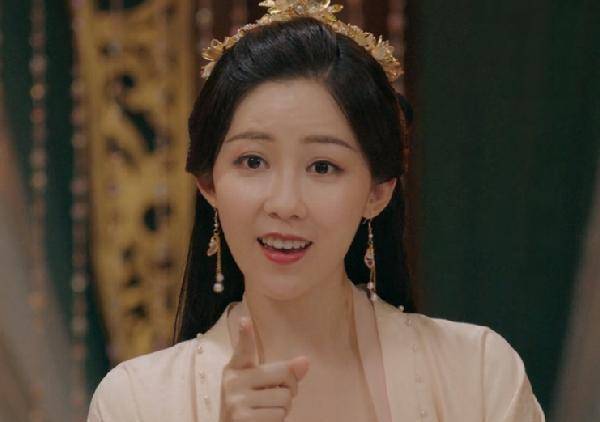 参演《半是蜜糖半是伤》走红,如今安唯绫又凭《浮图缘》圈粉无数_步音