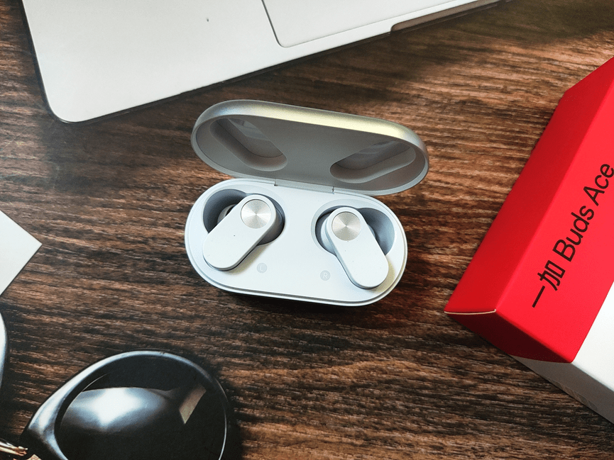 一加 Buds Ace:游戏影音两不误,颜值与实力并存