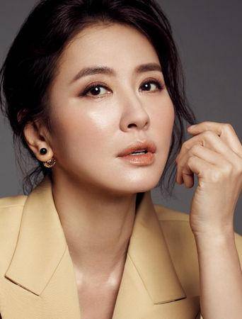 新片当脱北者恋上「小11岁怪物新人」_圣恩_路基_netflix