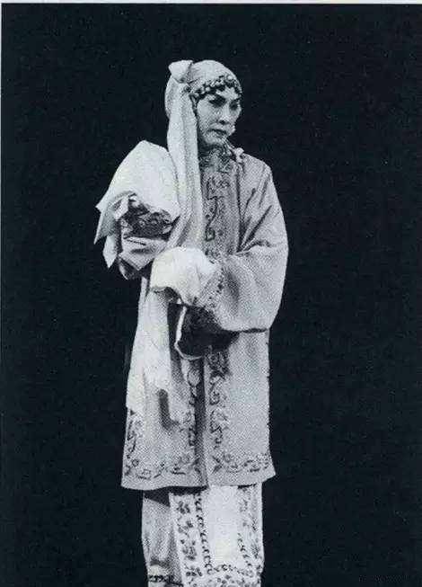 京剧名家王吟秋印证了东郭先生与狼,他帮助过战庆华后来反被杀害_艺术