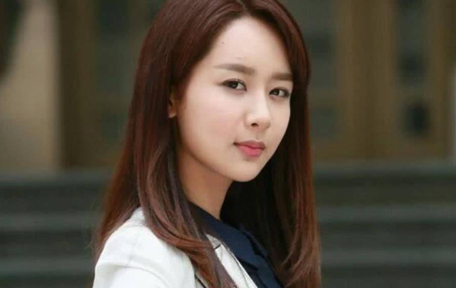 本来以为杨紫短发够美了,当看到杨紫长发后,简直是初恋的感觉_演技_很