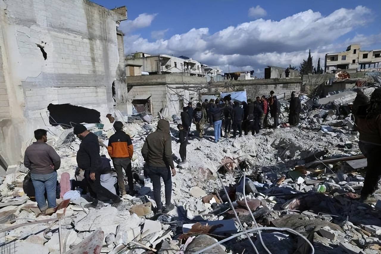 唐小强确认地震遇难：地震发生的一瞬间,咱们如何拖住死神的步伐