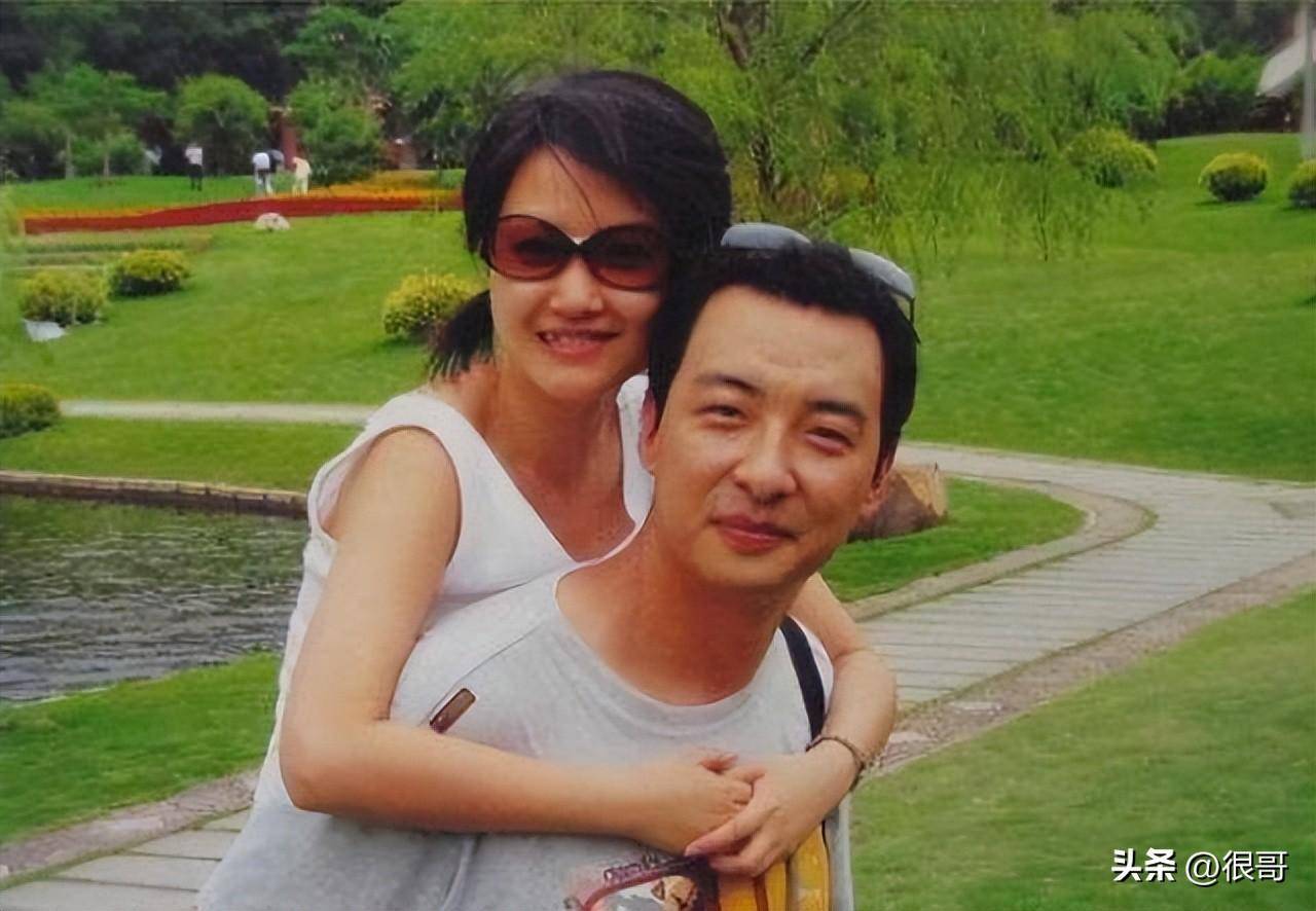 的亲友团,张译的妻子是主持人,吴刚一家都是演员_剧中_观众_林家川