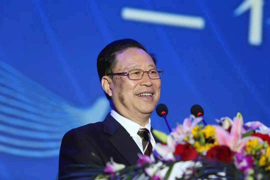 这一年,张道才家族财富首次突破百亿,以125亿元财富位列《2017年胡润