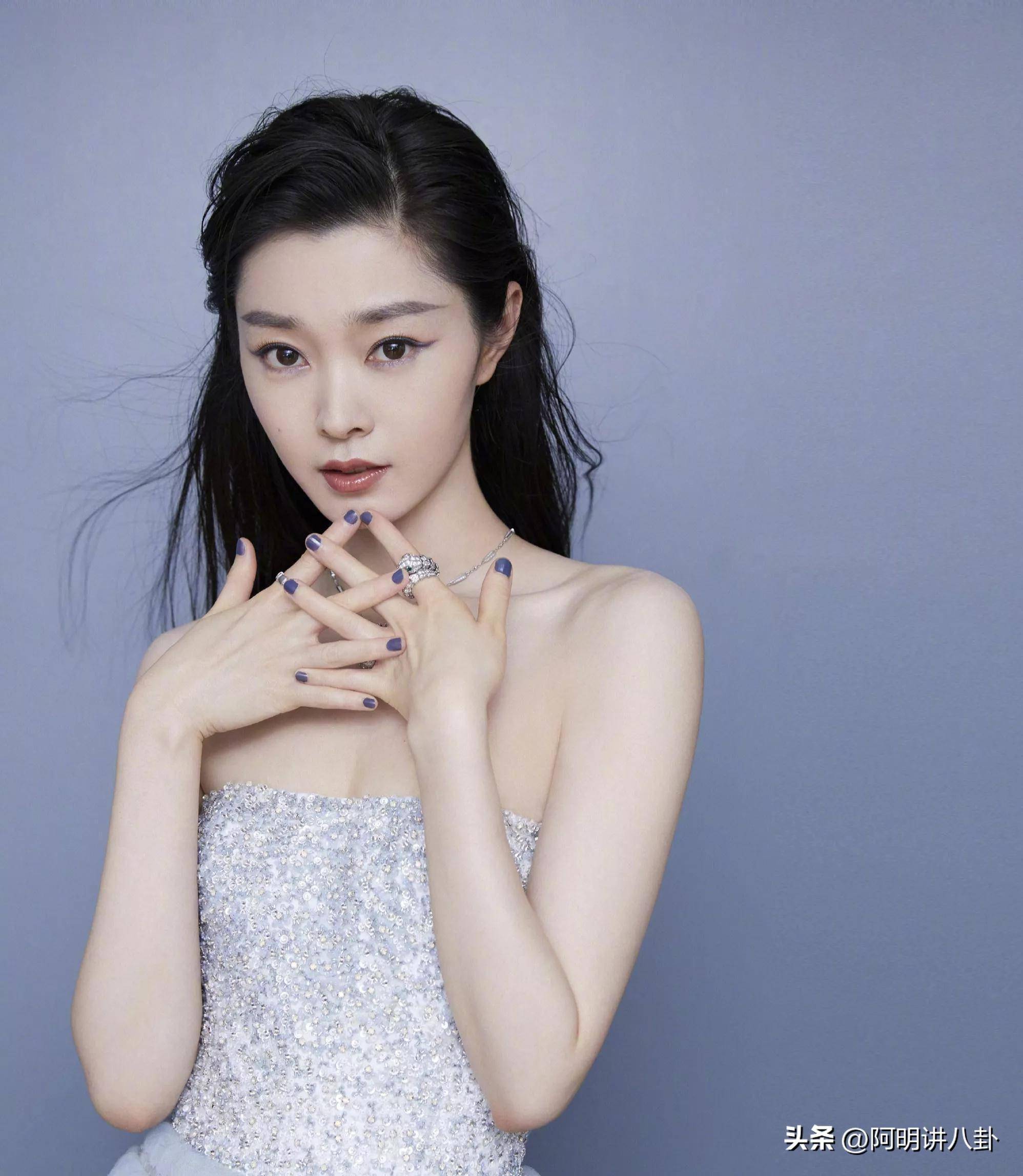 娱乐圈的这些白皙美人,冰肌玉肤,如梦似幻,真是让人如痴如醉啊