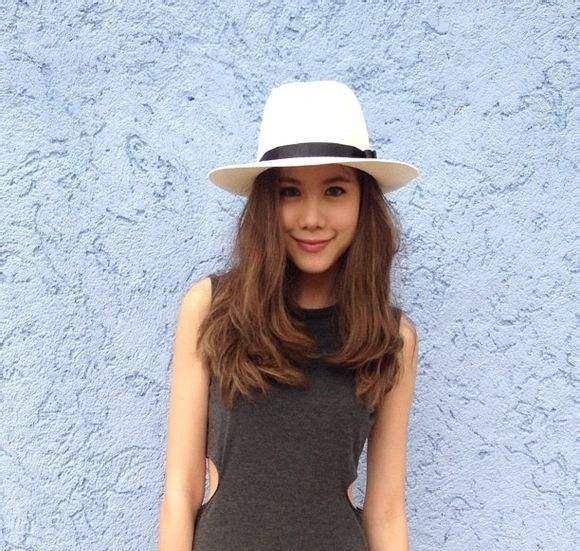 泰星pong与女子合照,他的感情状况如何?_照片_图片_问题