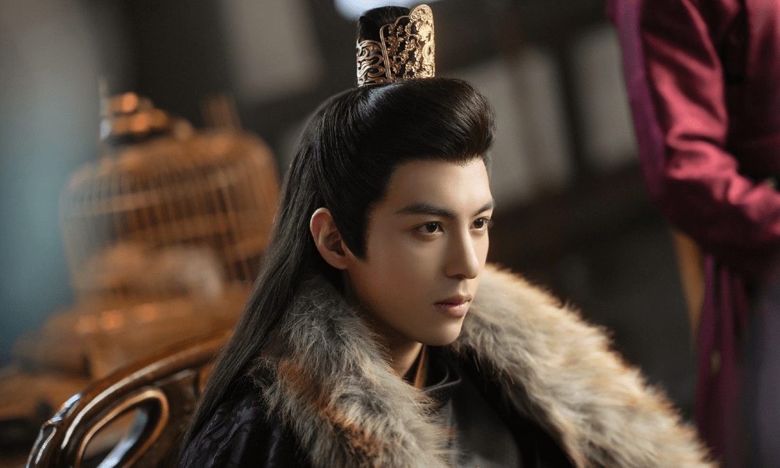 虞欢跟萧承便定下新的计谋,既然想刺杀梁长靖很难,就让梁宸跟梁长靖