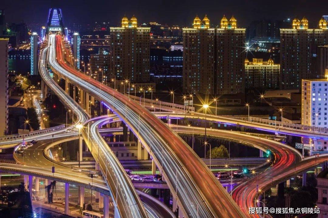区域内城市道路发达,高架体系日渐完善,能快速辐射南通市区各个区域.